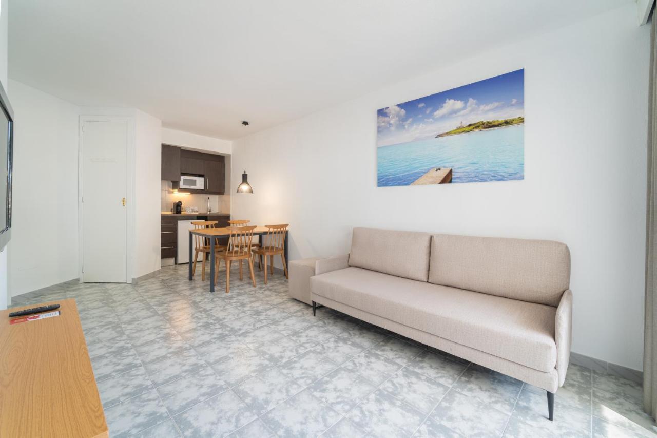 פורט ד'אלקודיה Apartamentos Ferrer Playa De Alcudia מראה חיצוני תמונה