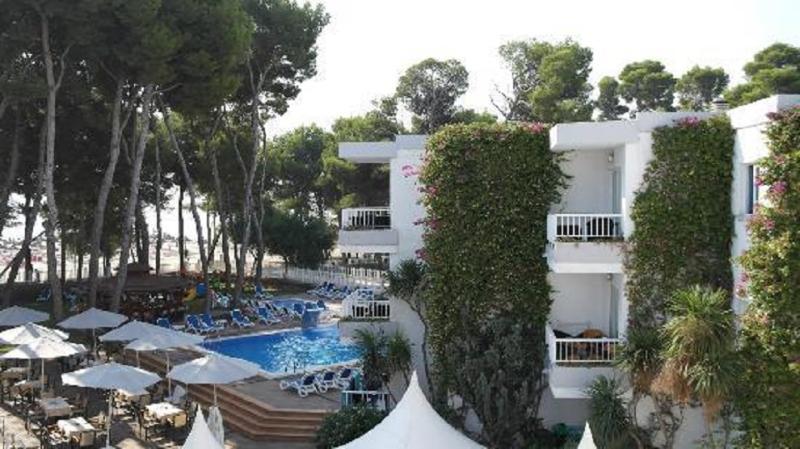 פורט ד'אלקודיה Apartamentos Ferrer Playa De Alcudia מראה חיצוני תמונה